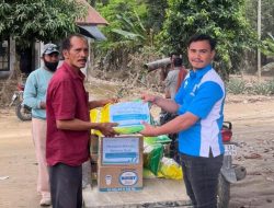 KNPI Bireuen Salurkan Bantuan dari Yayasan IBM Kepada Korban Banjir