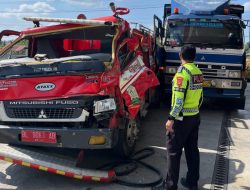 Hendak Padamkan Rumah Terbakar, Mobil Damkar Alami Kecelakaan di Peudada