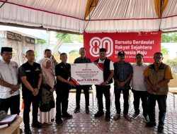 Bupati Bireuen Serahkan Santunan untuk 45 Ahli Waris Korban Banjir