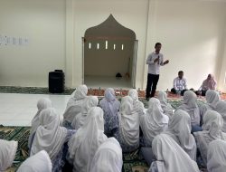 Bawaslu Bireuen Edukasi Puluhan Siswa MAN 3 tentang Pengawasan Partisipatif Pemilu