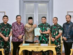 Danrem 011/LW dan Bupati Bireuen Serah Terima Sertifikat Hibah Aset Milik TNI