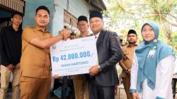 Bupati Mukhlis Serahkan Santunan JKM BPJS Ketenagakerjaan Senilai Rp 267 Juta