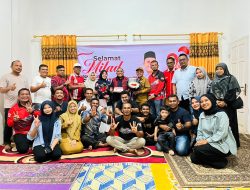 Rasa Haru, Relawan PMI Bireuen Beri Kejutan Ulang Tahun Edi Obama