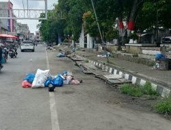 Tumpukan Sampah Hiasi Kota Juang