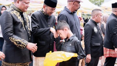 Bersumber Dari Gaji, Bupati H Mukhlis Kembali Santuni 200 Anak Yatim